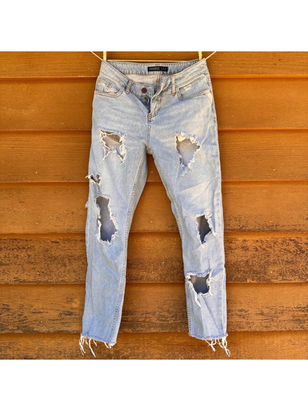 Zara Basic Z1975 Distressed Skinny Light Wash Jeans With Frayed Hem Size 00 Wome